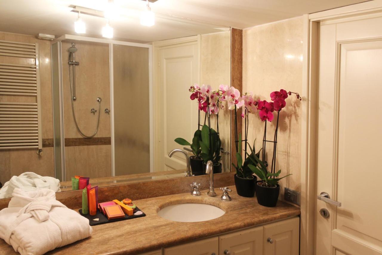 White Style Gambero Apartment โรม ภายนอก รูปภาพ