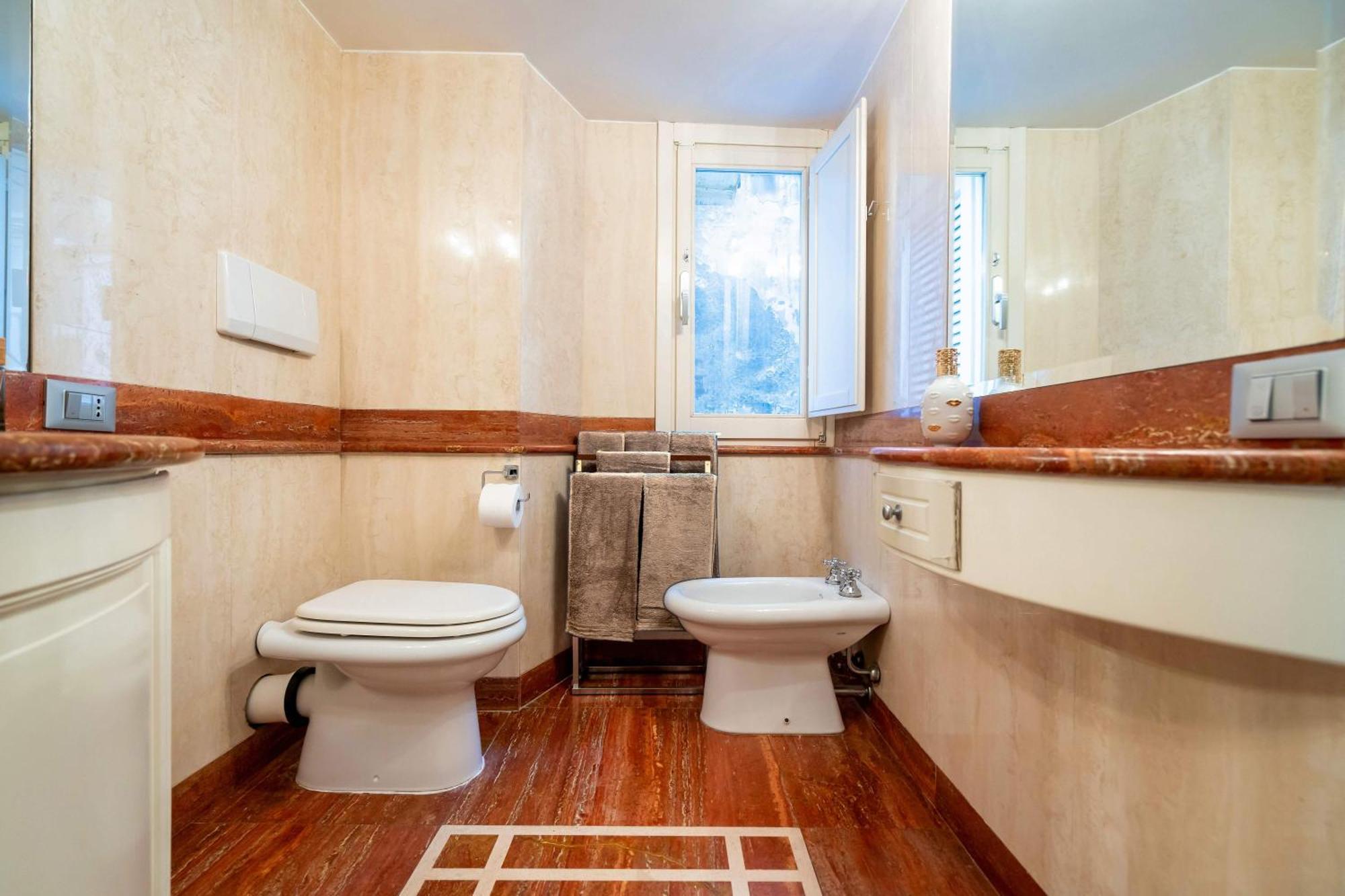 White Style Gambero Apartment โรม ภายนอก รูปภาพ