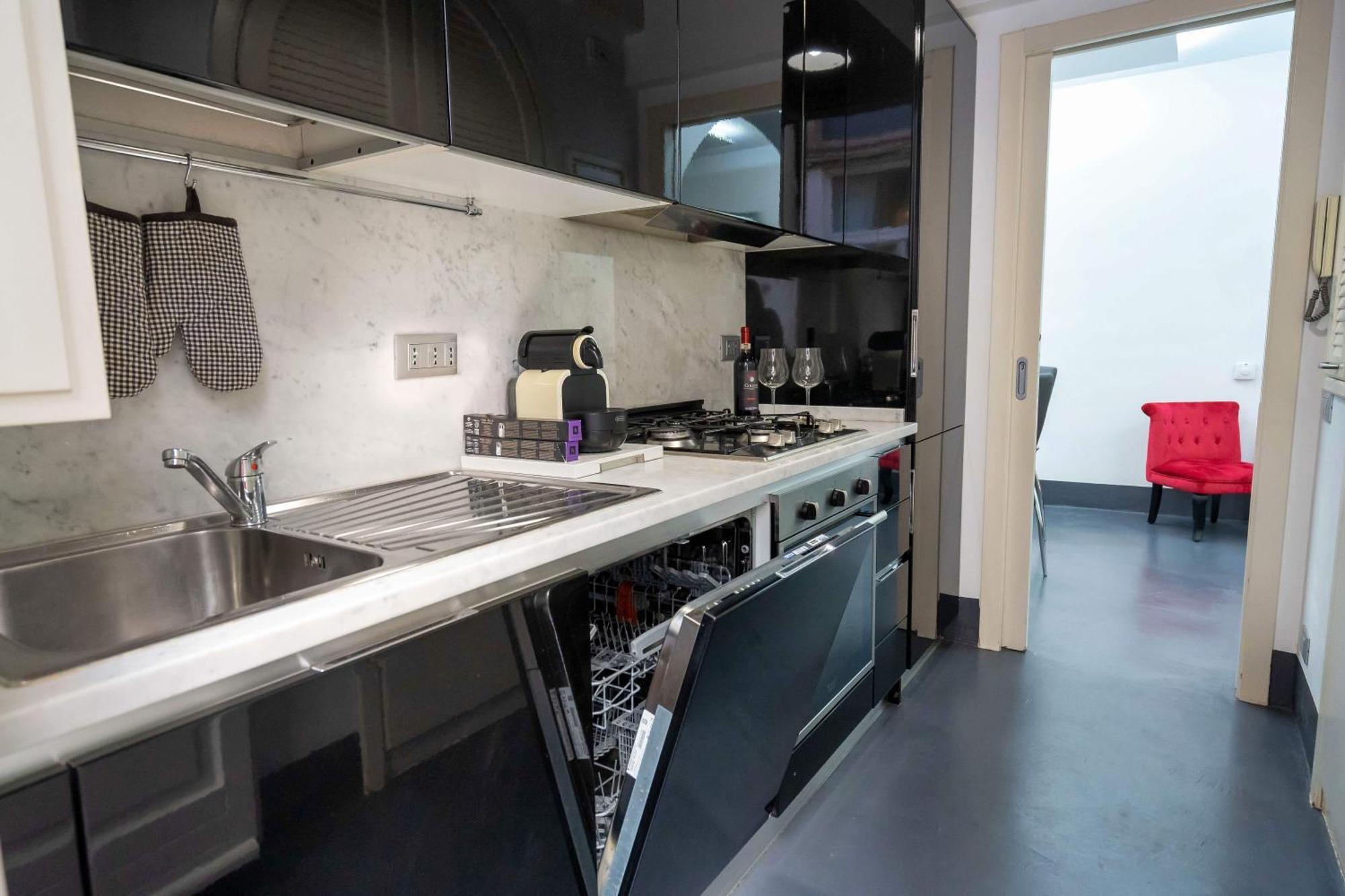 White Style Gambero Apartment โรม ภายนอก รูปภาพ