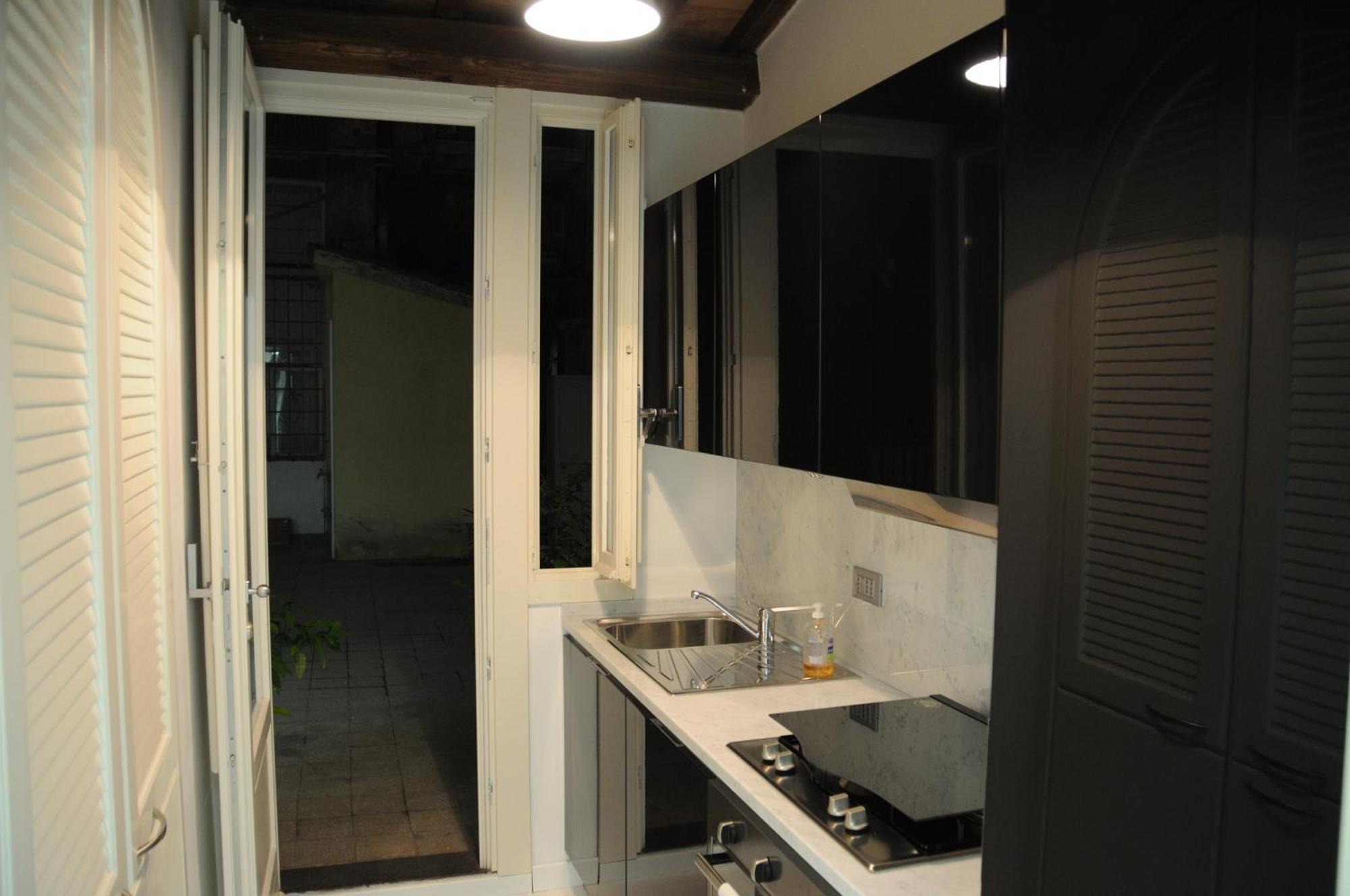 White Style Gambero Apartment โรม ภายนอก รูปภาพ
